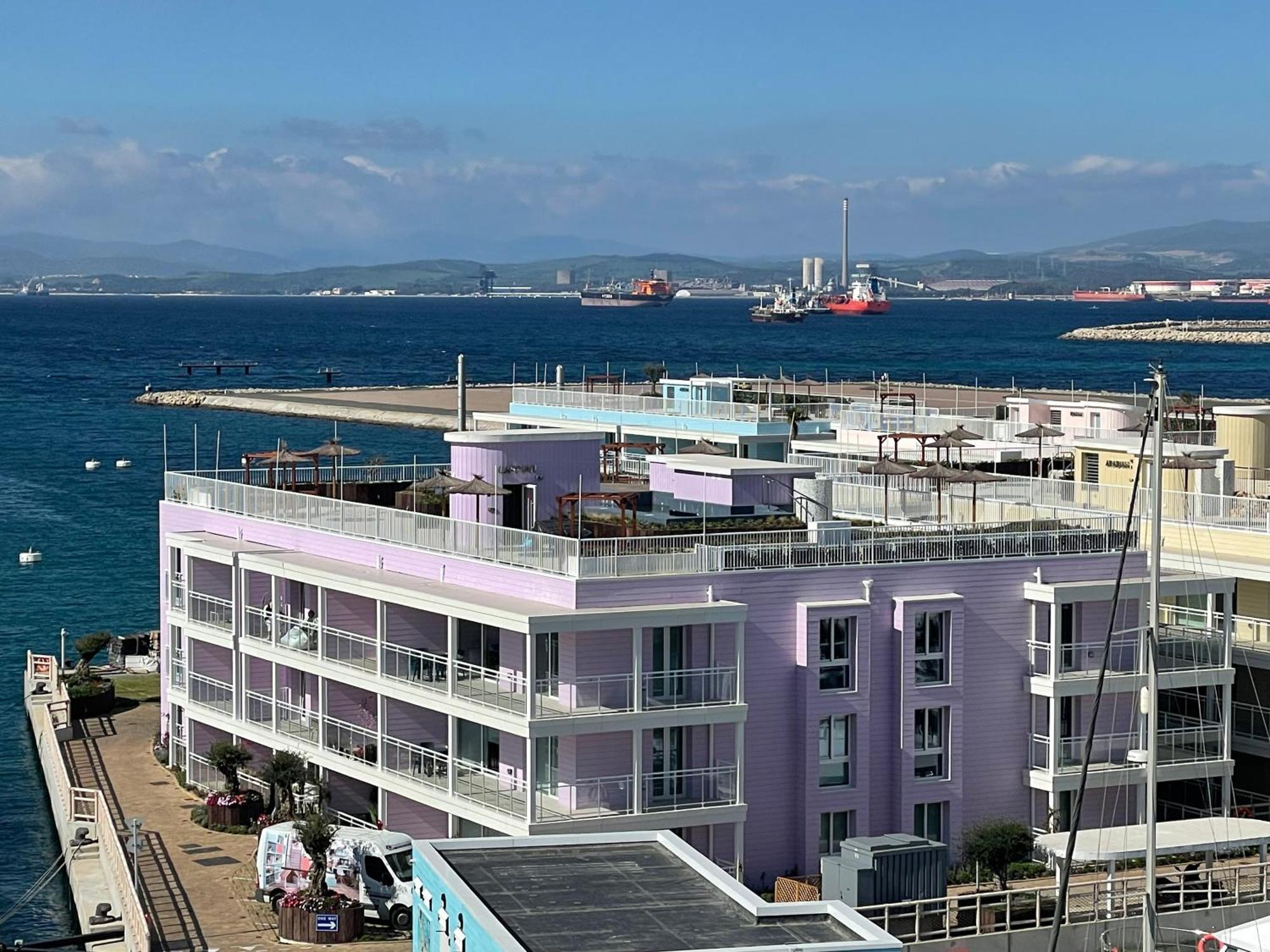 Deluxe Marina View Seafront Gibraltar Stay Exterior foto