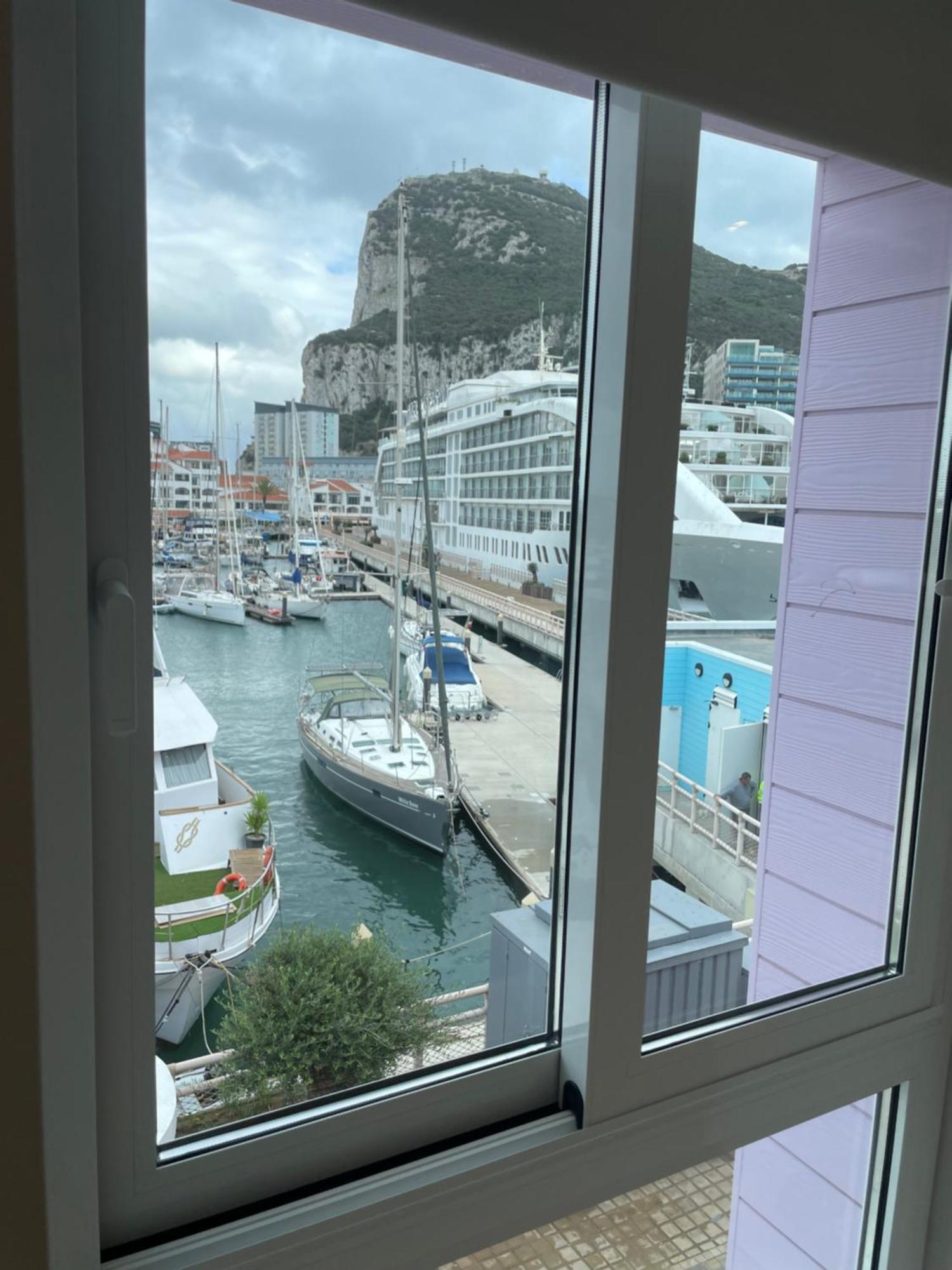 Deluxe Marina View Seafront Gibraltar Stay Exterior foto