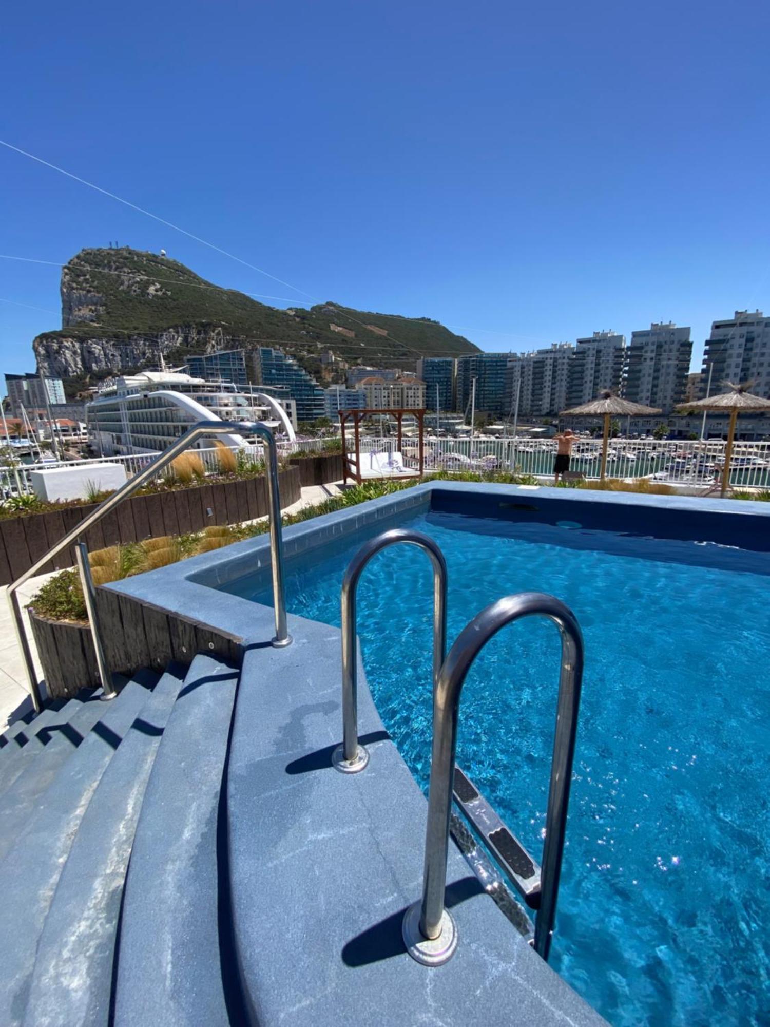 Deluxe Marina View Seafront Gibraltar Stay Exterior foto